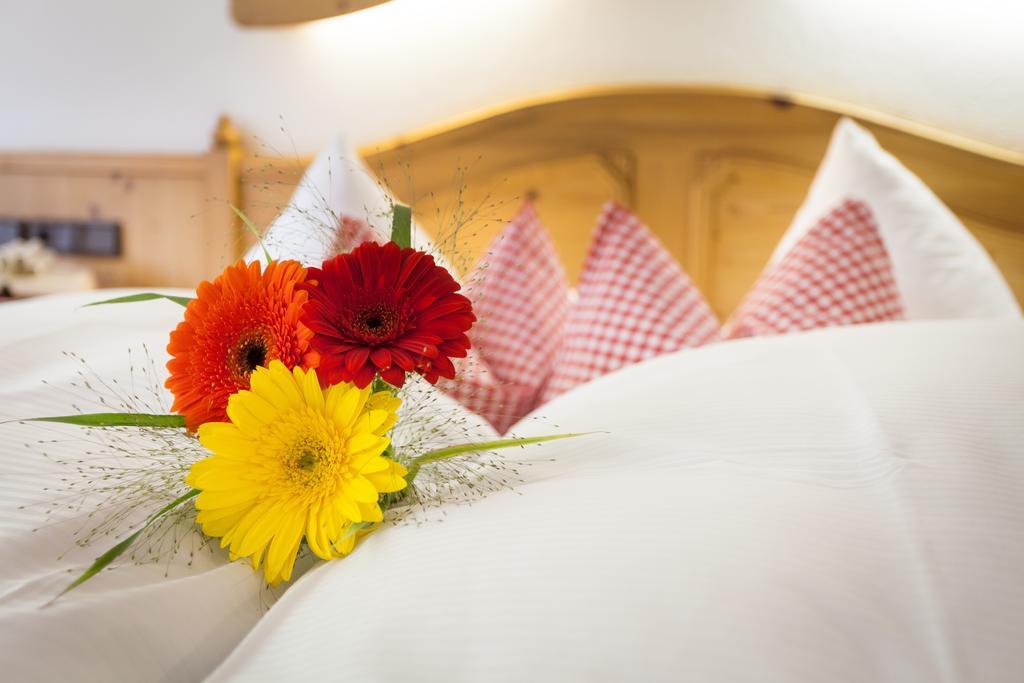 Hotel Garni Hanslerhof " Urlaub Am Bauernhof " ゲルロス エクステリア 写真