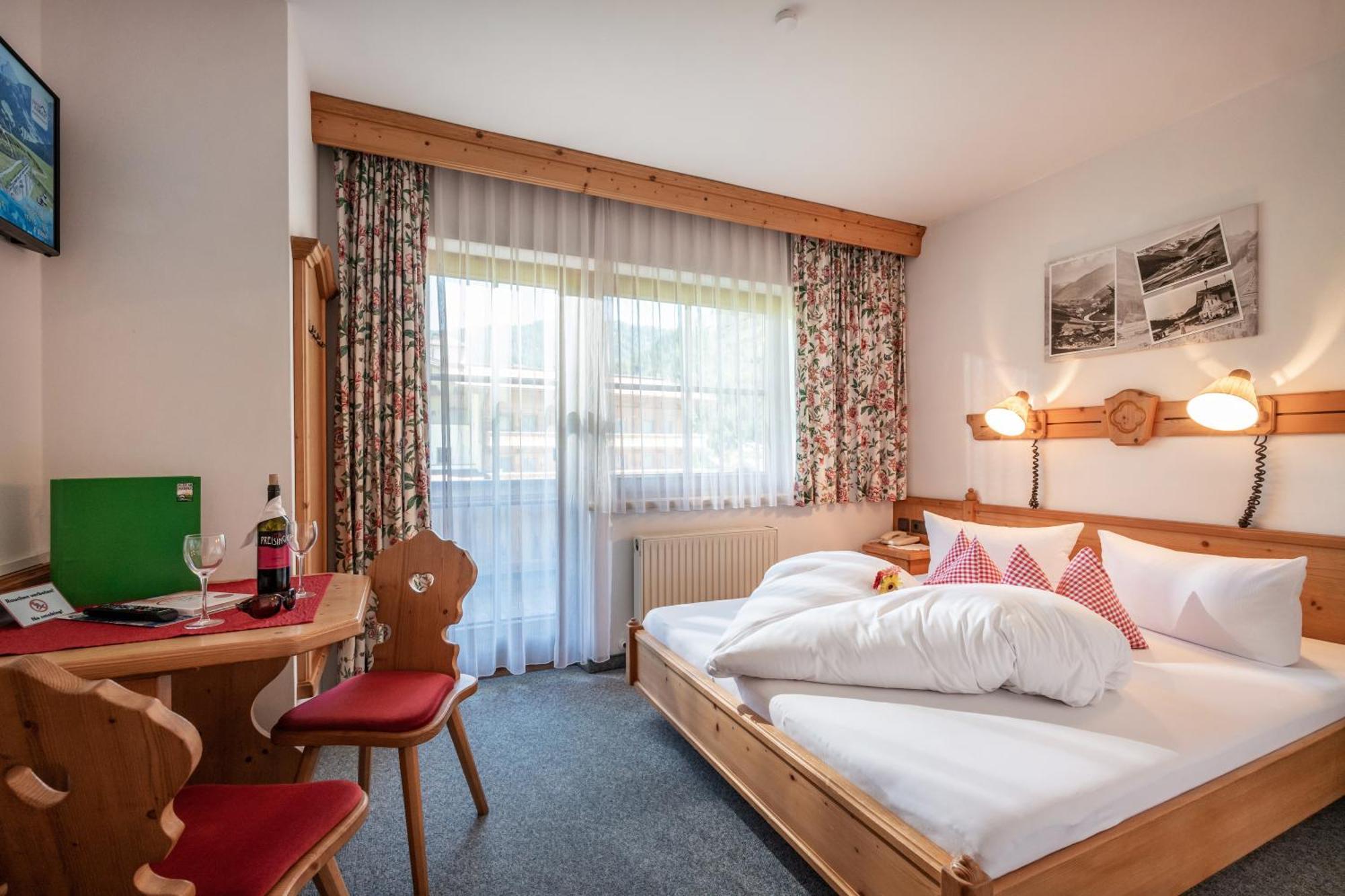Hotel Garni Hanslerhof " Urlaub Am Bauernhof " ゲルロス エクステリア 写真