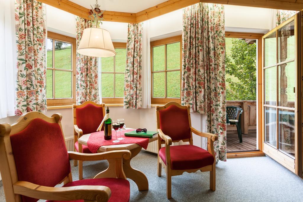 Hotel Garni Hanslerhof " Urlaub Am Bauernhof " ゲルロス 部屋 写真