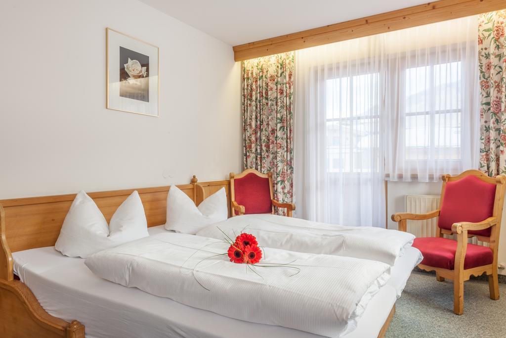 Hotel Garni Hanslerhof " Urlaub Am Bauernhof " ゲルロス エクステリア 写真