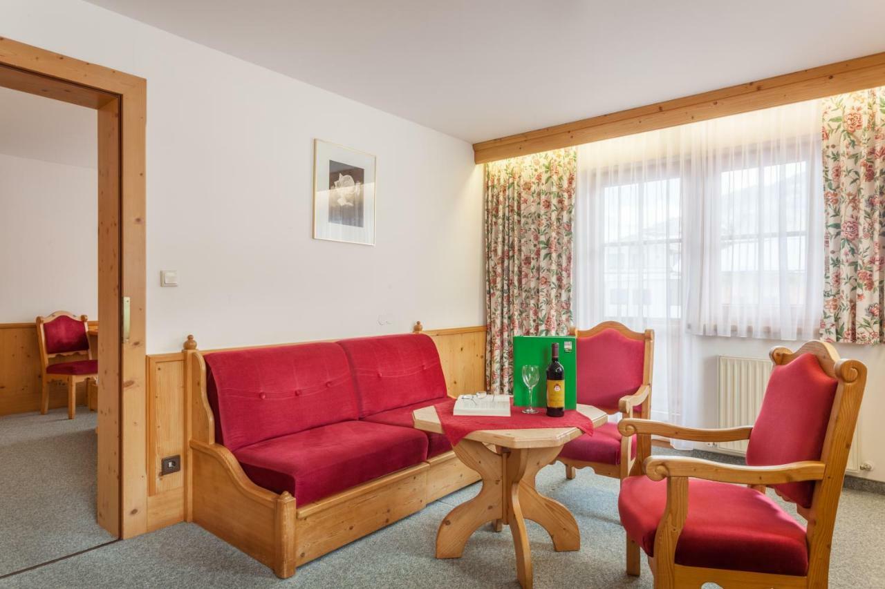 Hotel Garni Hanslerhof " Urlaub Am Bauernhof " ゲルロス エクステリア 写真