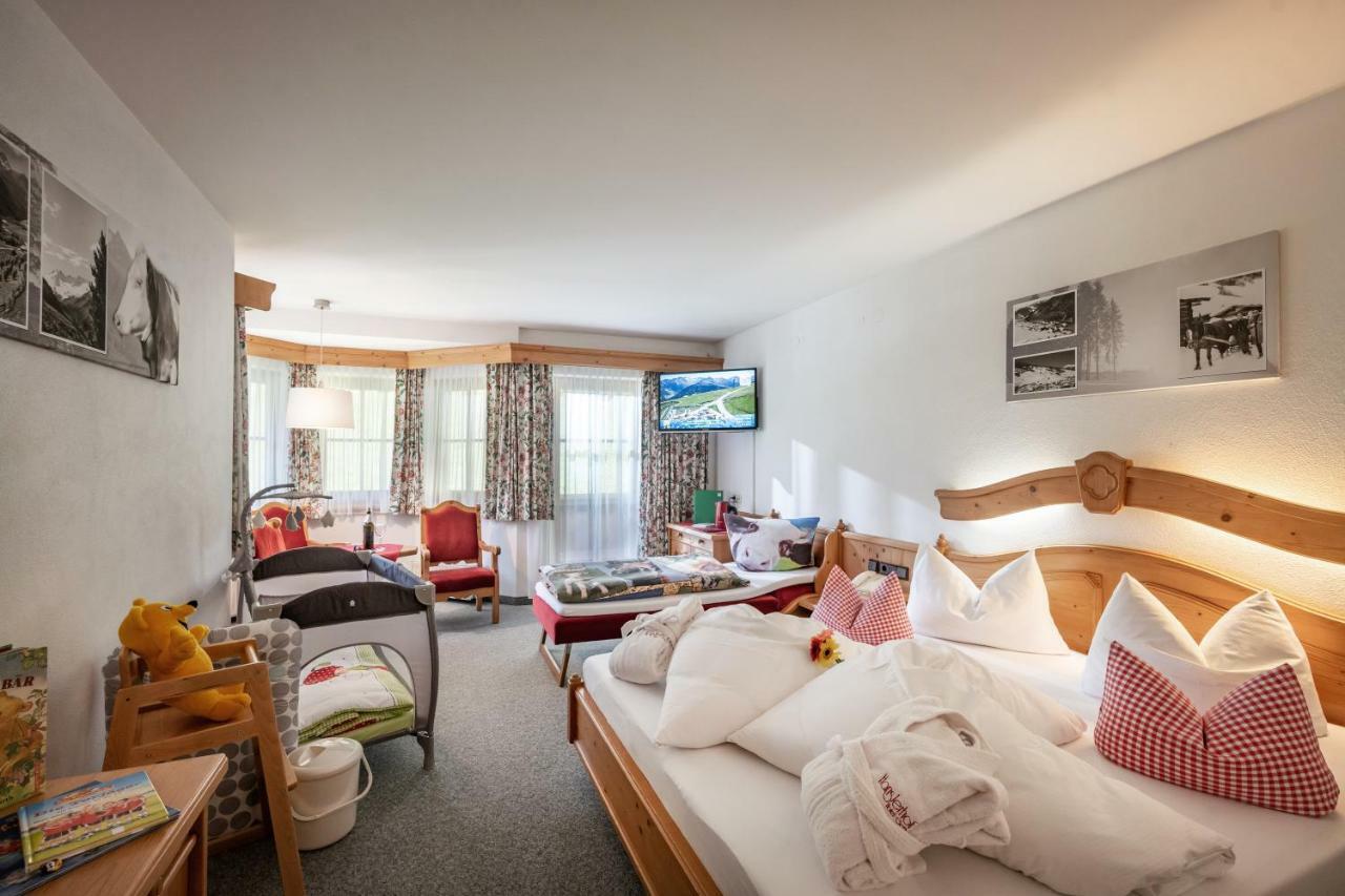 Hotel Garni Hanslerhof " Urlaub Am Bauernhof " ゲルロス エクステリア 写真